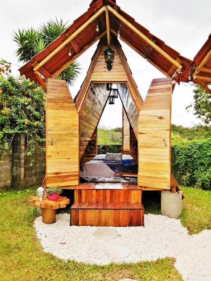 Airport Traveler'S Home Alajuela Kültér fotó