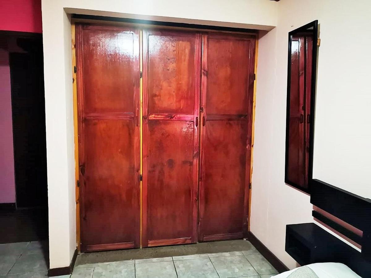 Airport Traveler'S Home Alajuela Kültér fotó
