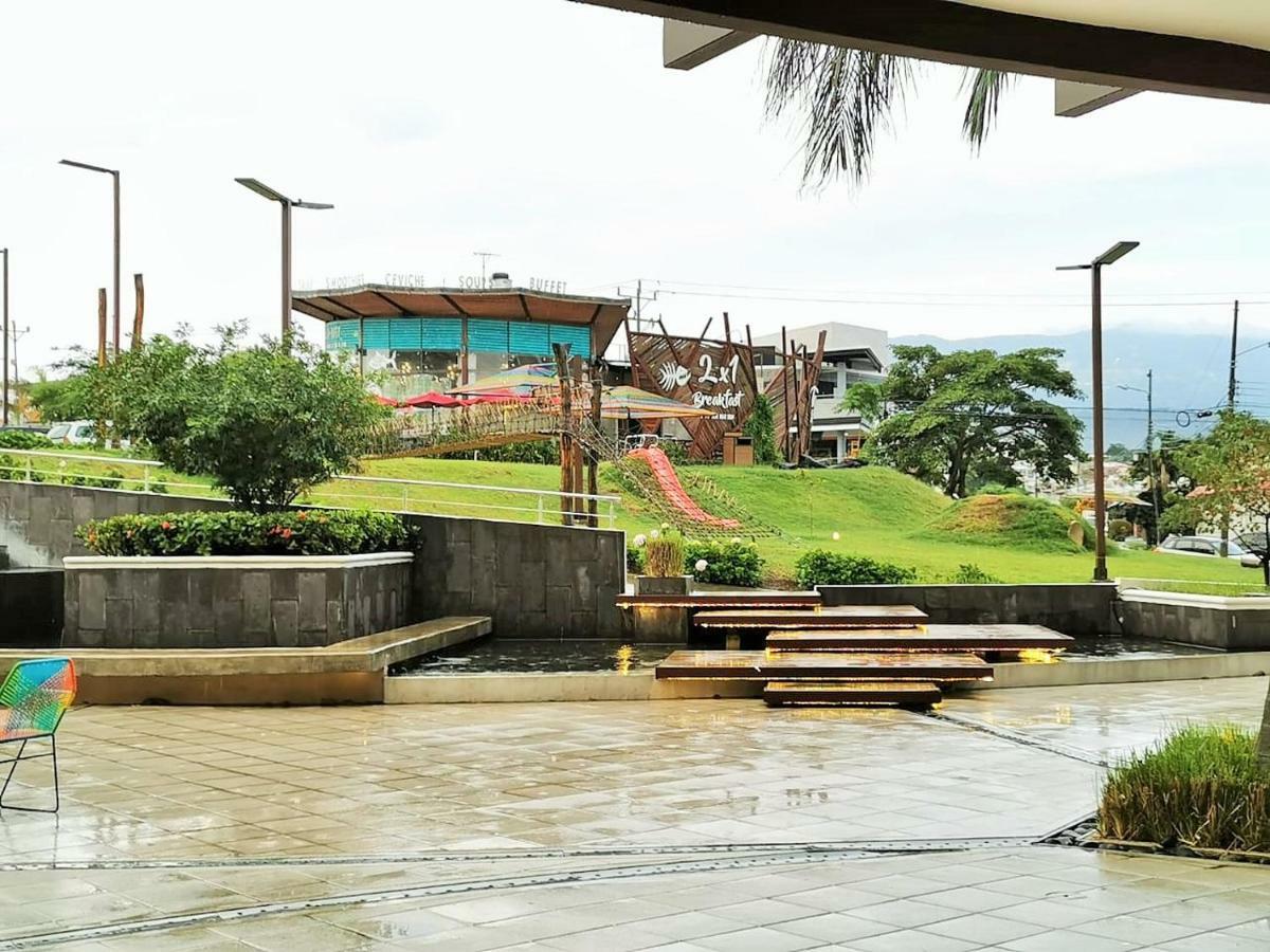 Airport Traveler'S Home Alajuela Kültér fotó
